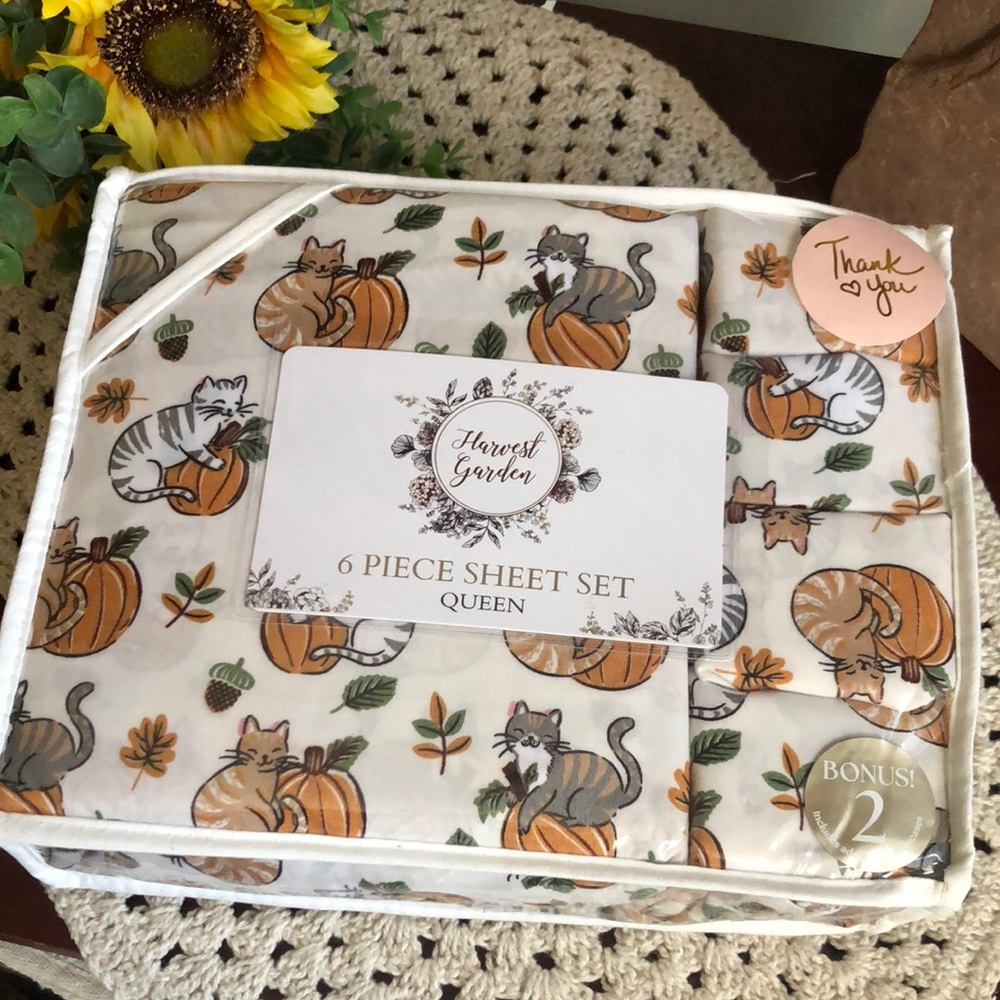 Harvest Garden Cream & Orange Cat Pumpkin Pattern QUEEN Sheet Set